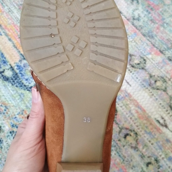 suede shoes, leather lining size 7.5M VGUC - Picture 4 of 6